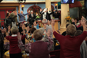jim-bakker-show-rabbi-jonathan-cahn-hubie-synn-2393